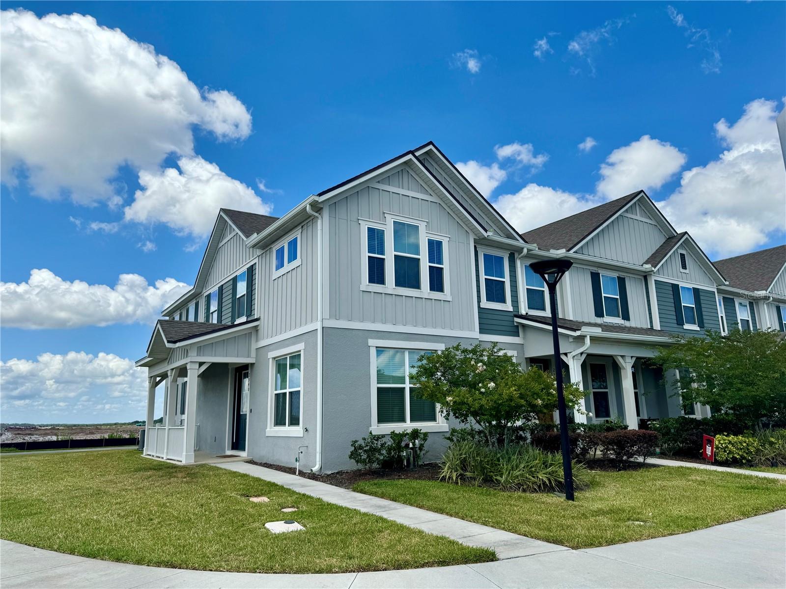 2540 BLOWING BREEZE AVE, KISSIMMEE, FL — photo 2