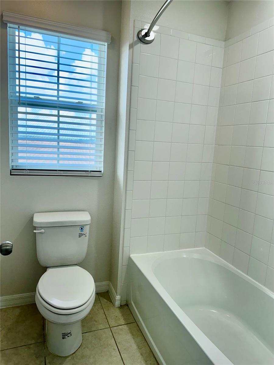 2540 BLOWING BREEZE AVE, KISSIMMEE, FL — photo 19