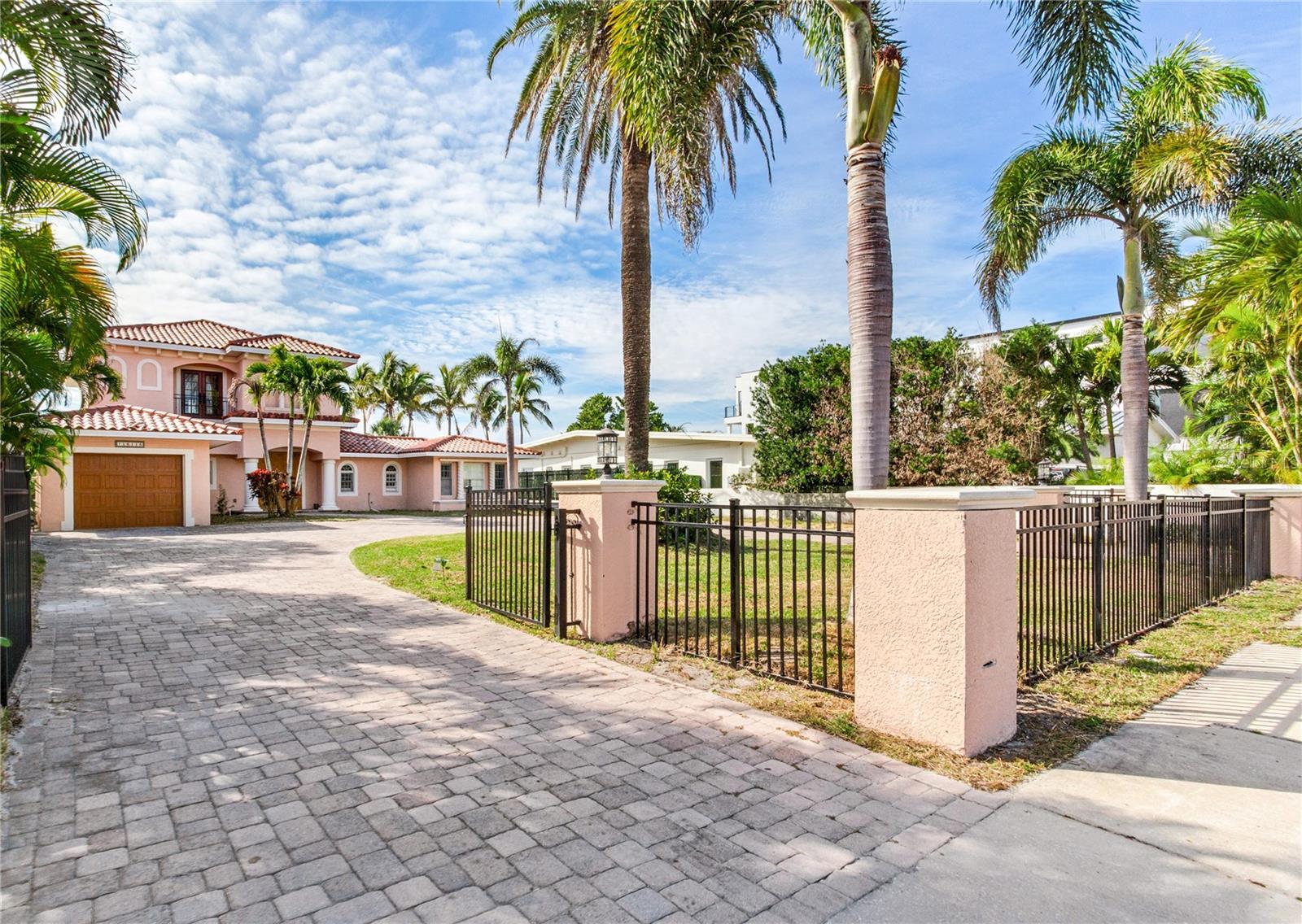 16116 GULF BLVD, REDINGTON BEACH, FL — photo 4