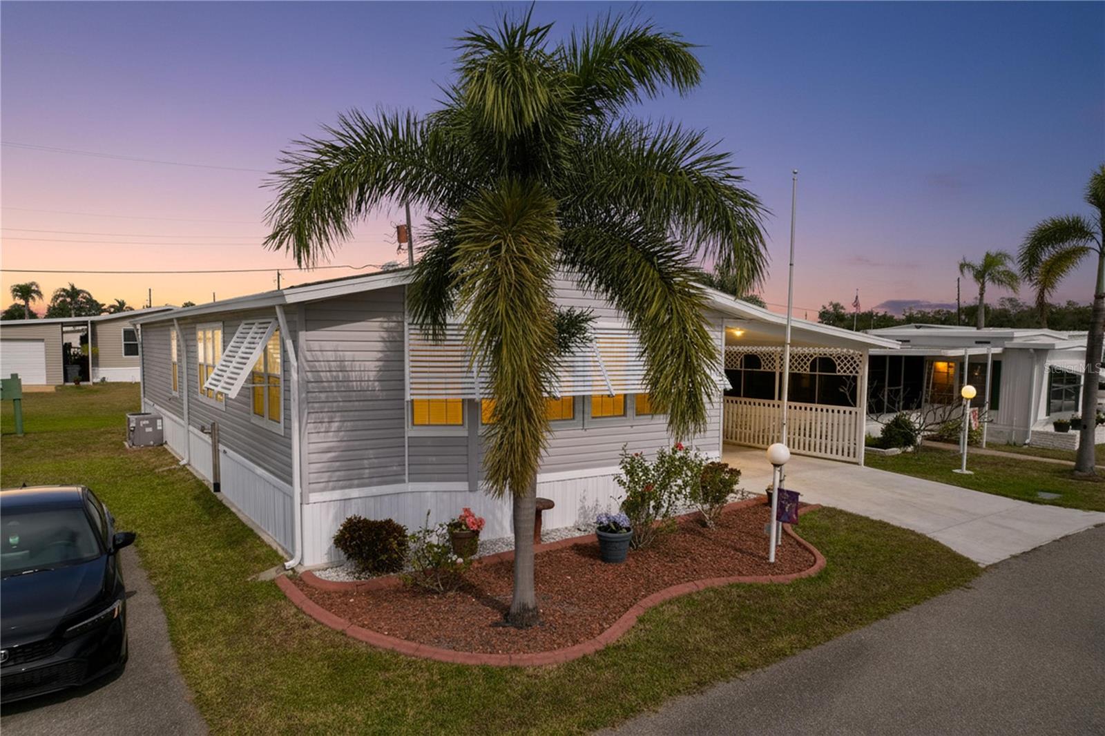 604 49TH E AVE E, BRADENTON, FL — photo 3