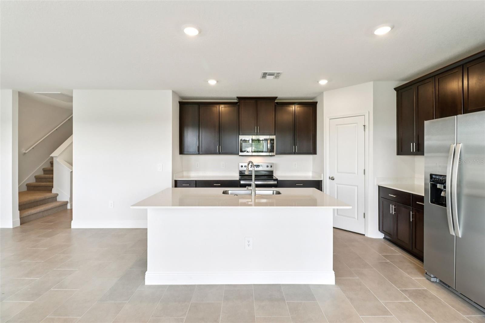 891 SUNSHOWER DR, LADY LAKE, FL — photo 22