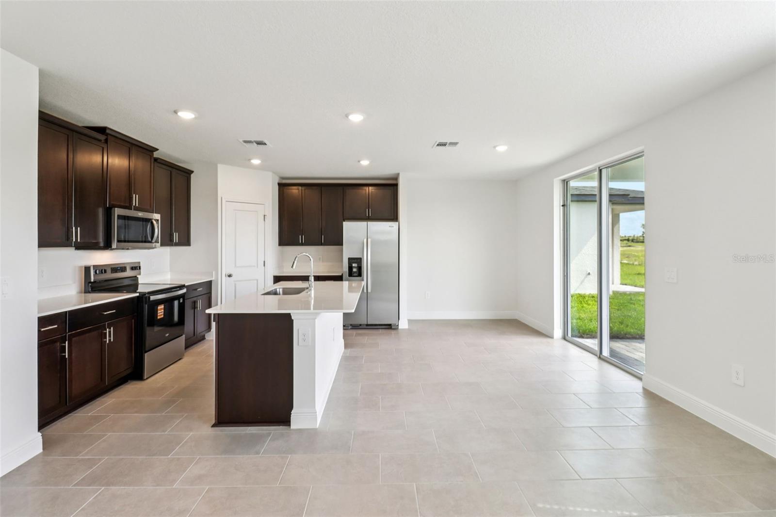891 SUNSHOWER DR, LADY LAKE, FL — photo 30