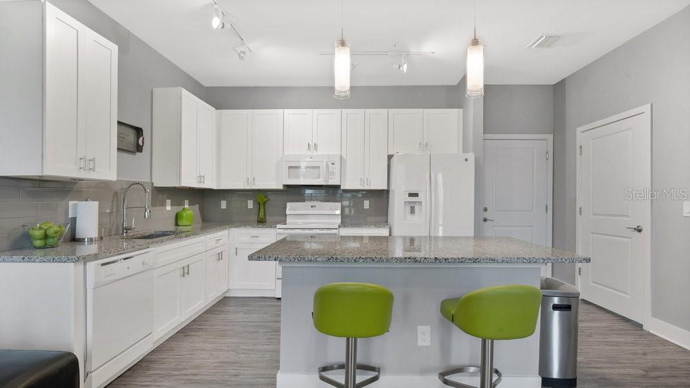 1861 HOUSTON ST, KISSIMMEE, FL — photo 9