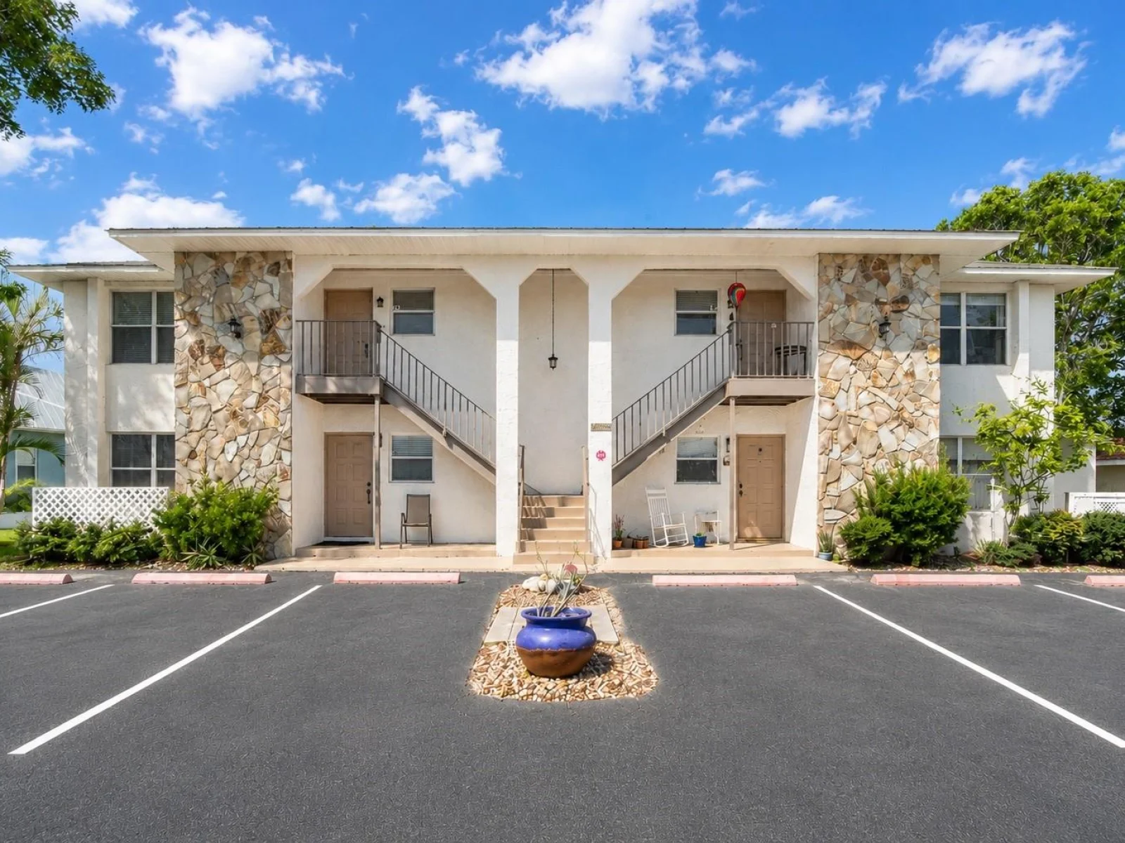 2700 MAGDALINA DR #2B, PUNTA GORDA, FL — photo 1
