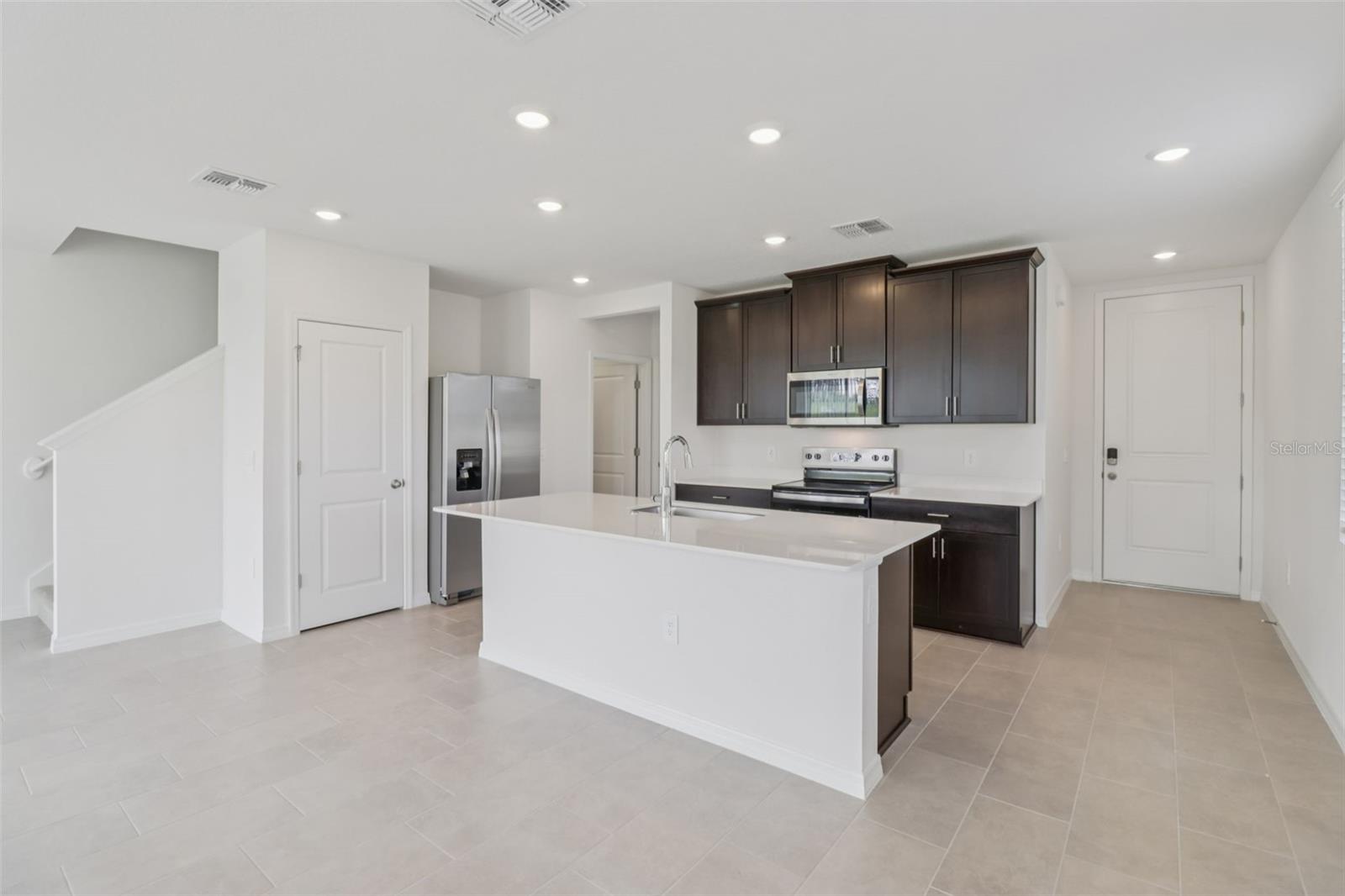 701 SPARTINA WAY, LADY LAKE, FL — photo 12
