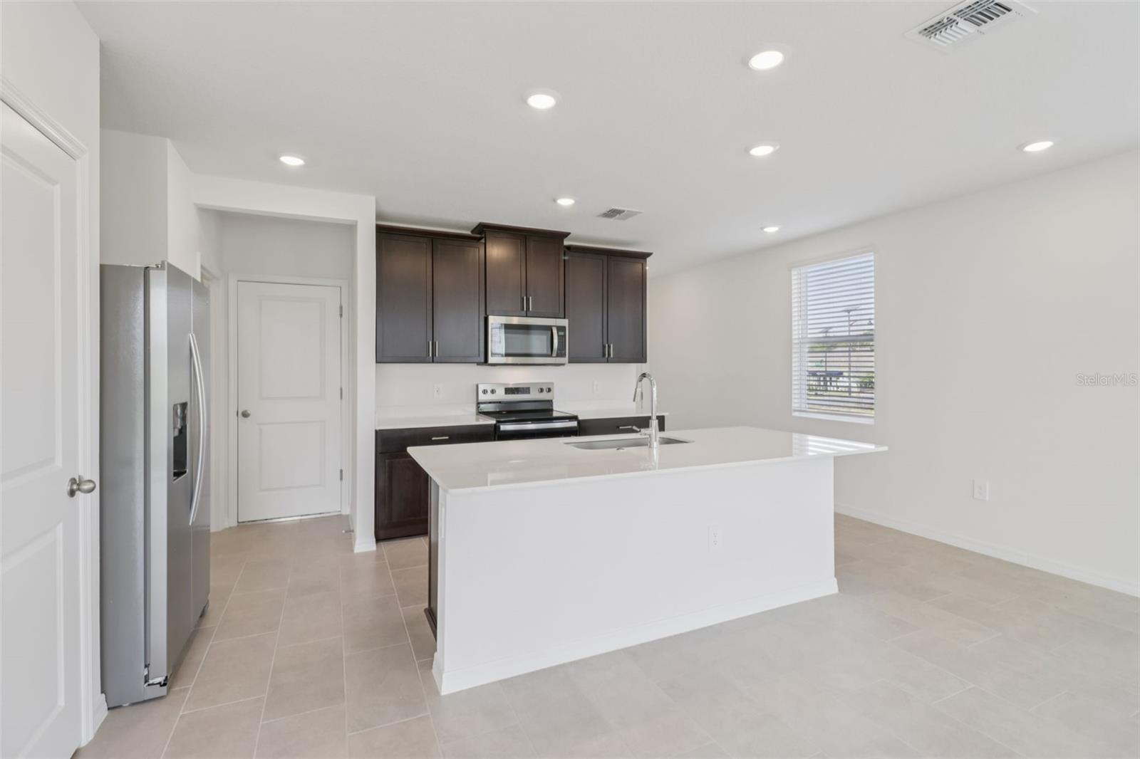 701 SPARTINA WAY, LADY LAKE, FL — photo 13