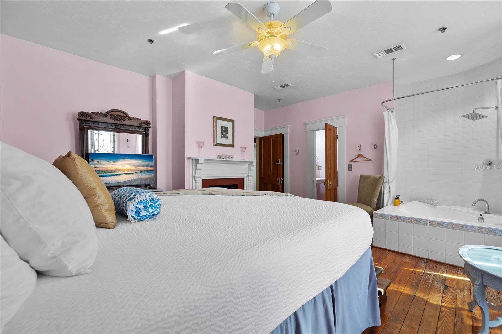 221 SE 7TH ST, GAINESVILLE, FL — photo 75