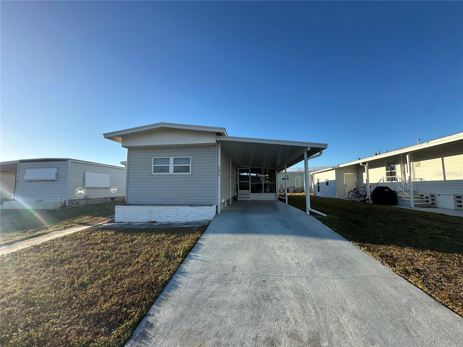 5409 HOLIDAY PARK BLVD, NORTH PORT, FL — photo 3
