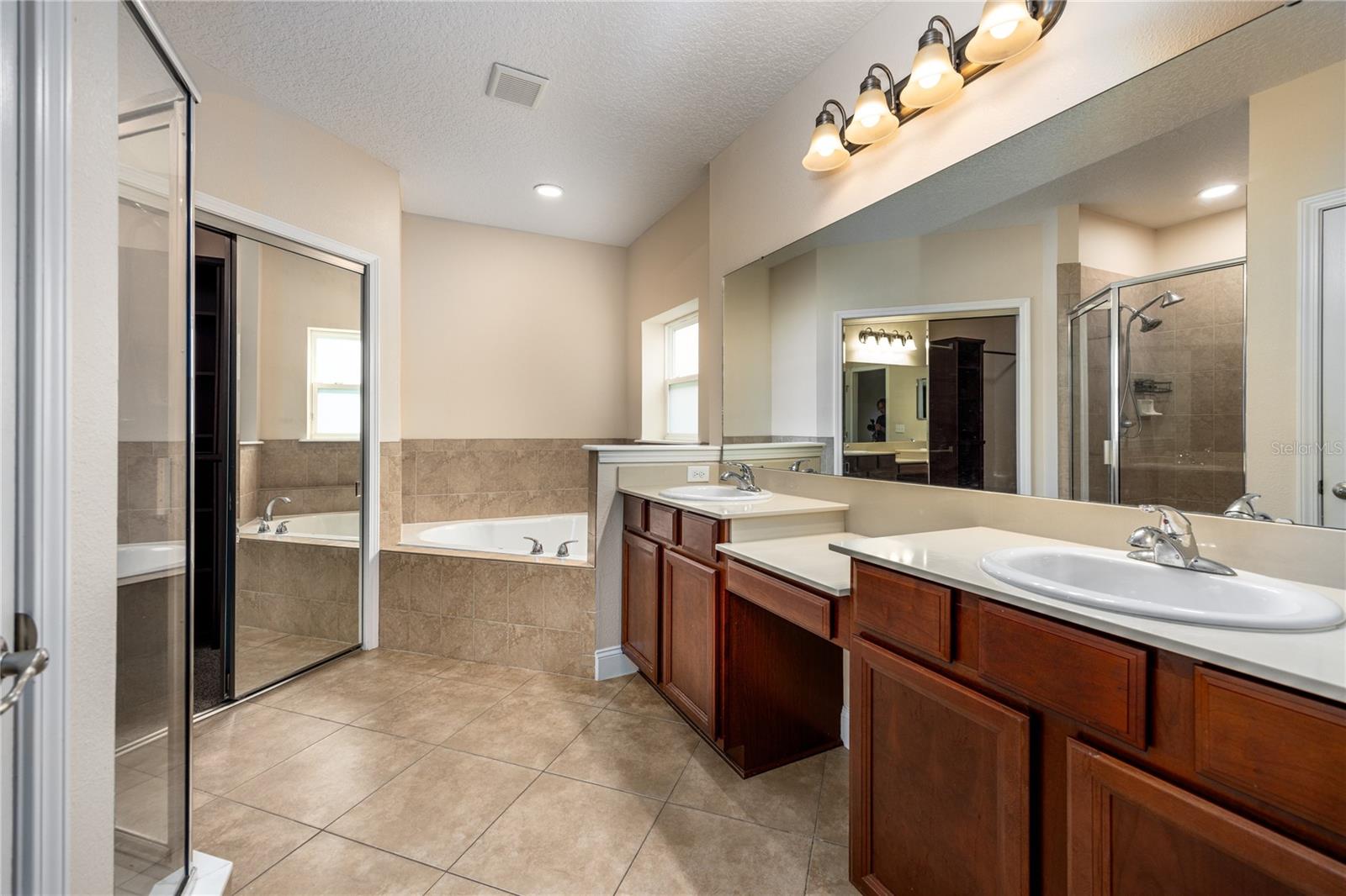 8216 NW 54TH ST, GAINESVILLE, FL — photo 37