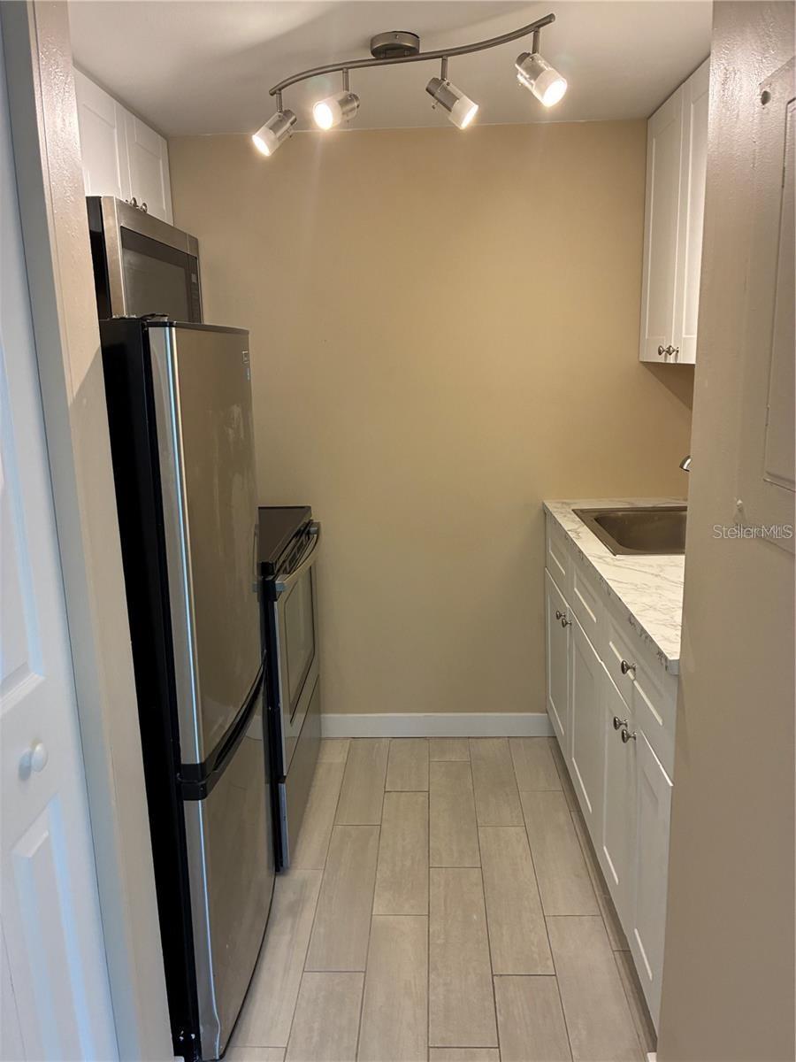 4131 DOLPHIN DR #4131, TAMPA, FL — photo 6