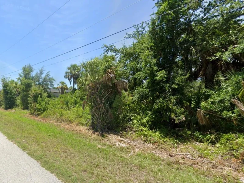 13331 BOUVARDIA LN, PORT CHARLOTTE, FL