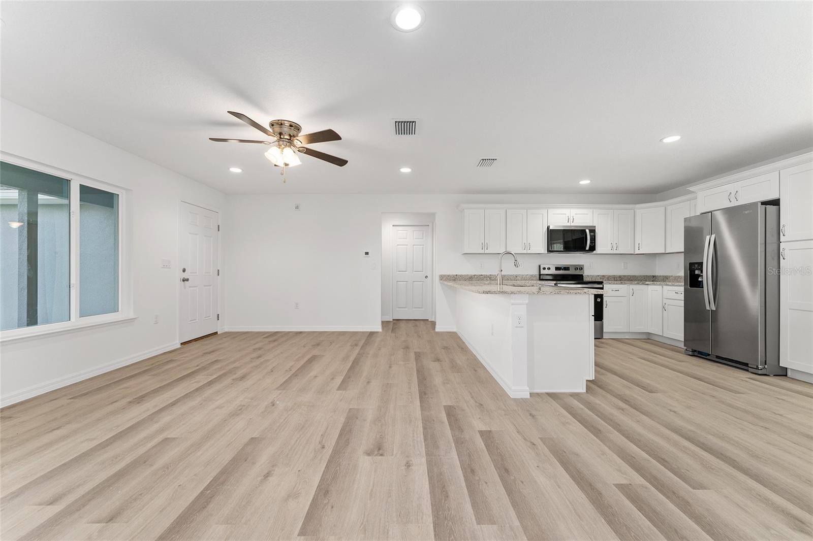 13119 NE 7TH LOOP, SILVER SPRINGS, FL — photo 14