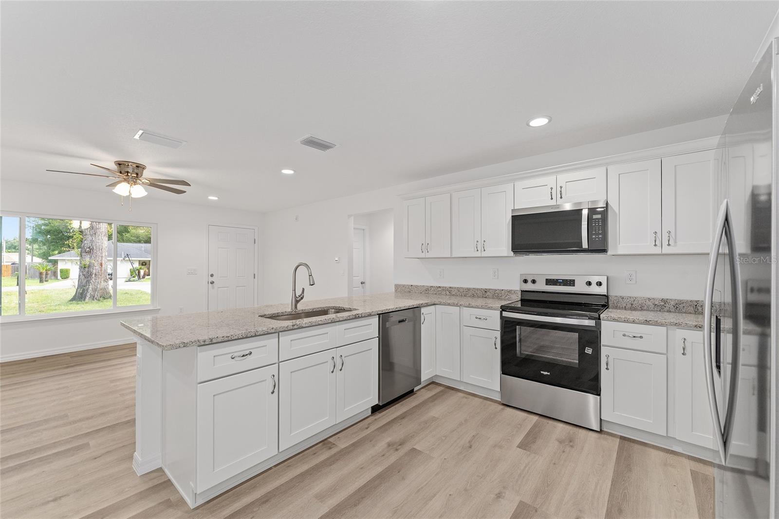 13119 NE 7TH LOOP, SILVER SPRINGS, FL — photo 22