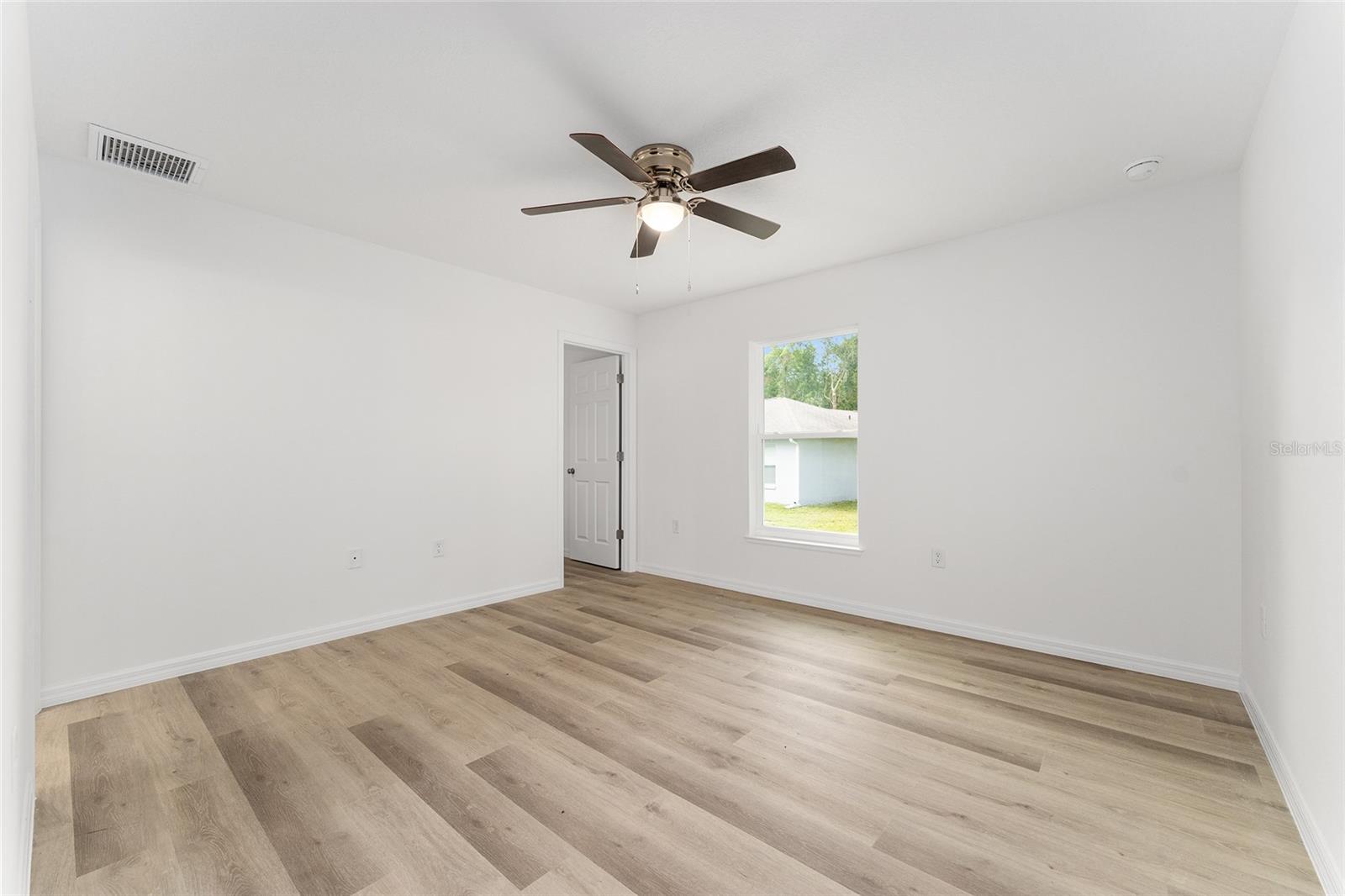 13119 NE 7TH LOOP, SILVER SPRINGS, FL — photo 39