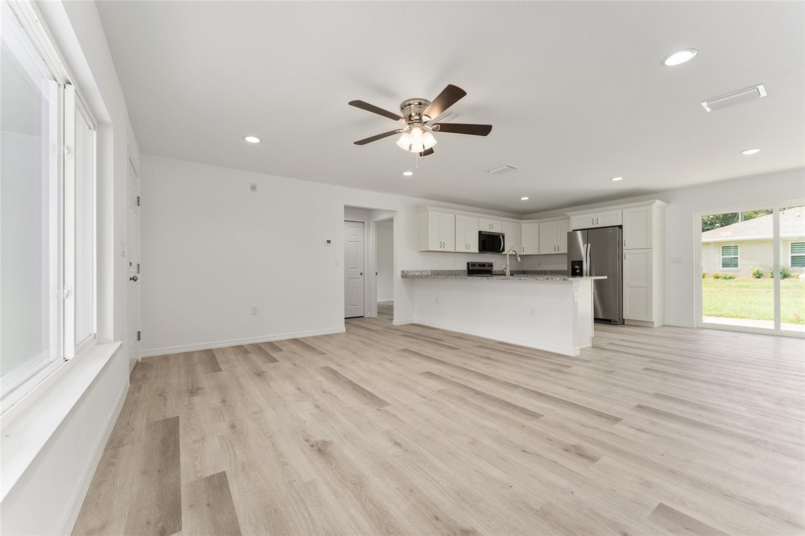 13027 NE 5TH PL, SILVER SPRINGS, FL — photo 11