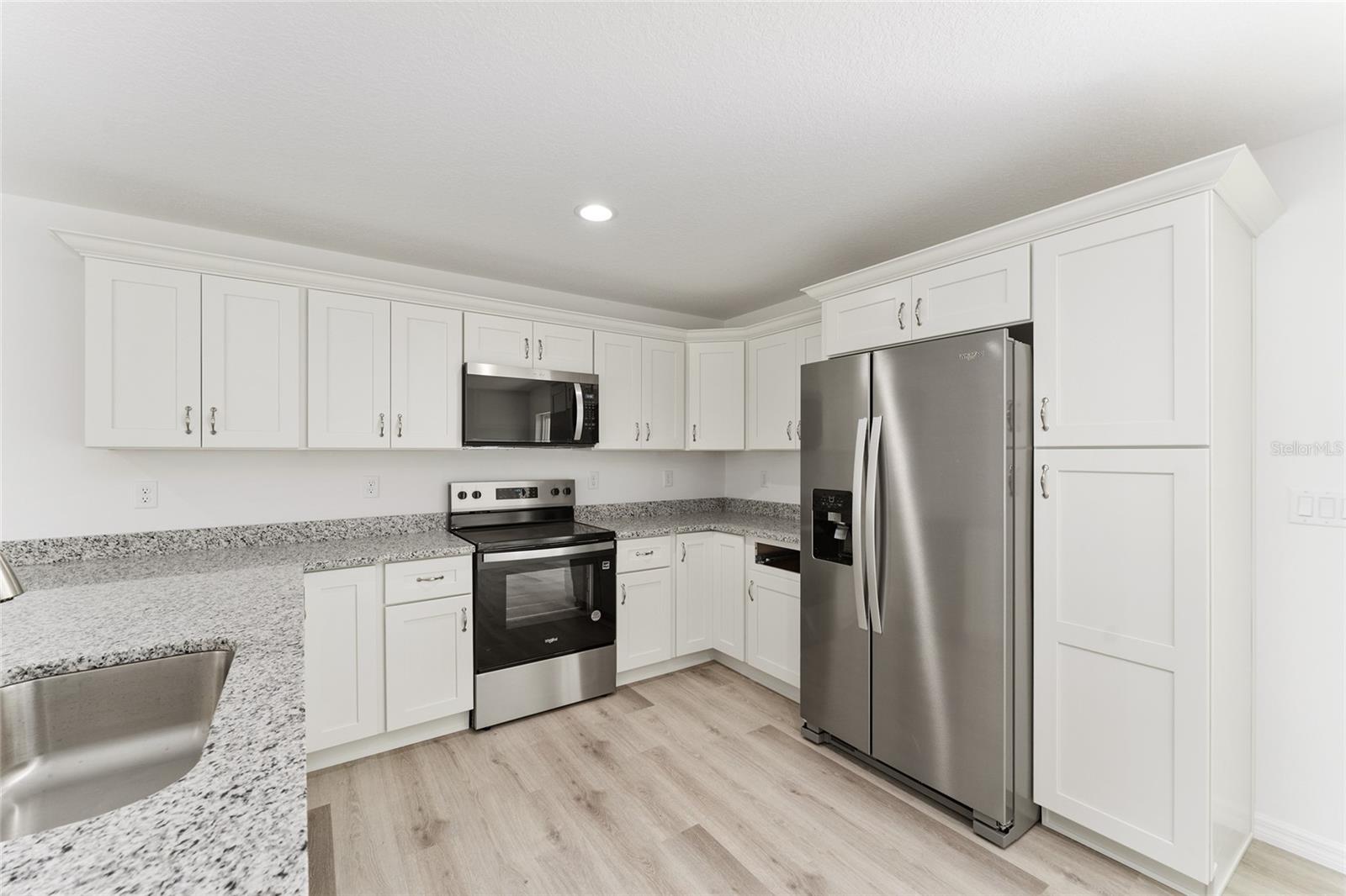 13027 NE 5TH PL, SILVER SPRINGS, FL — photo 17