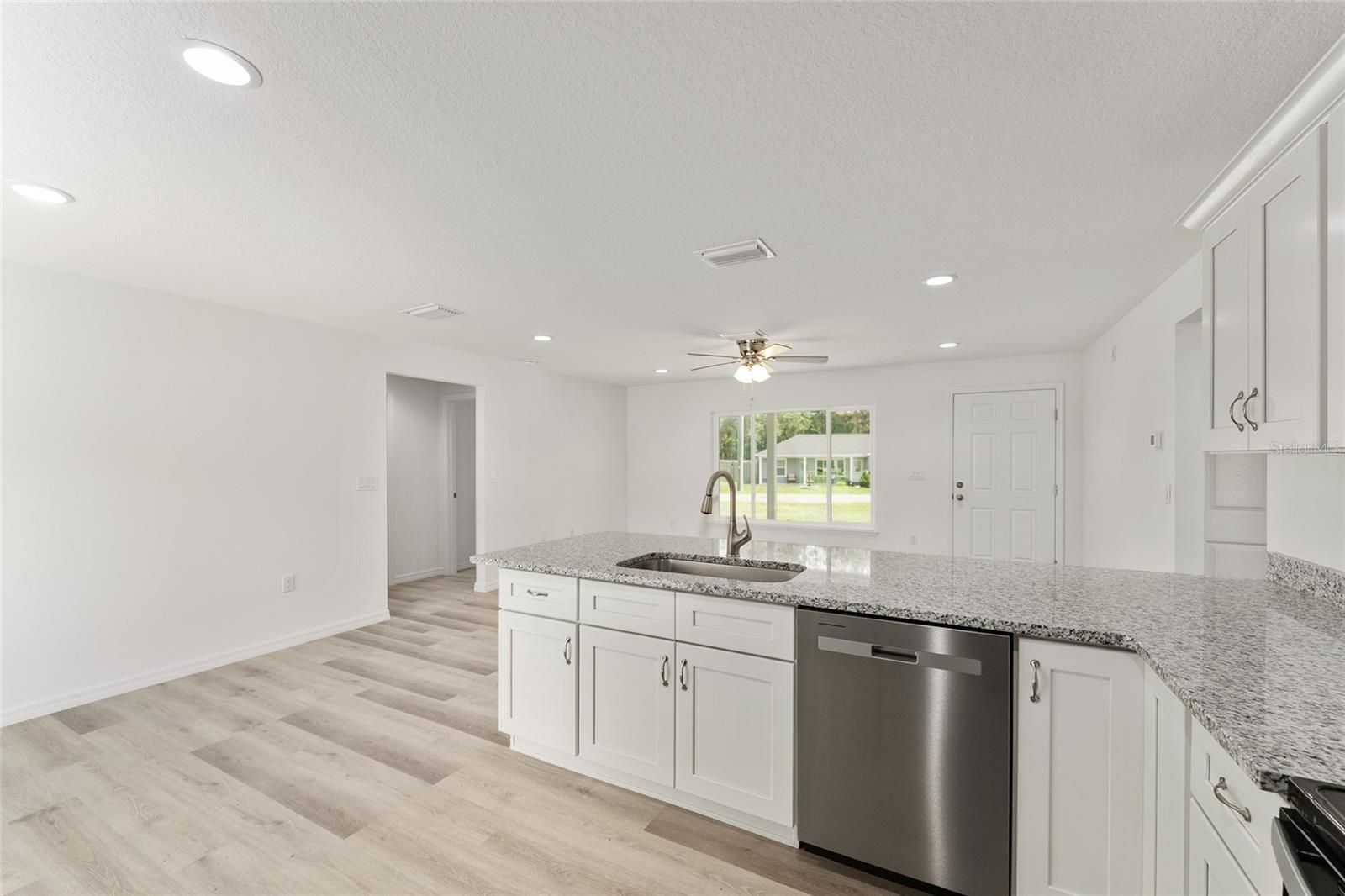 13027 NE 5TH PL, SILVER SPRINGS, FL — photo 18