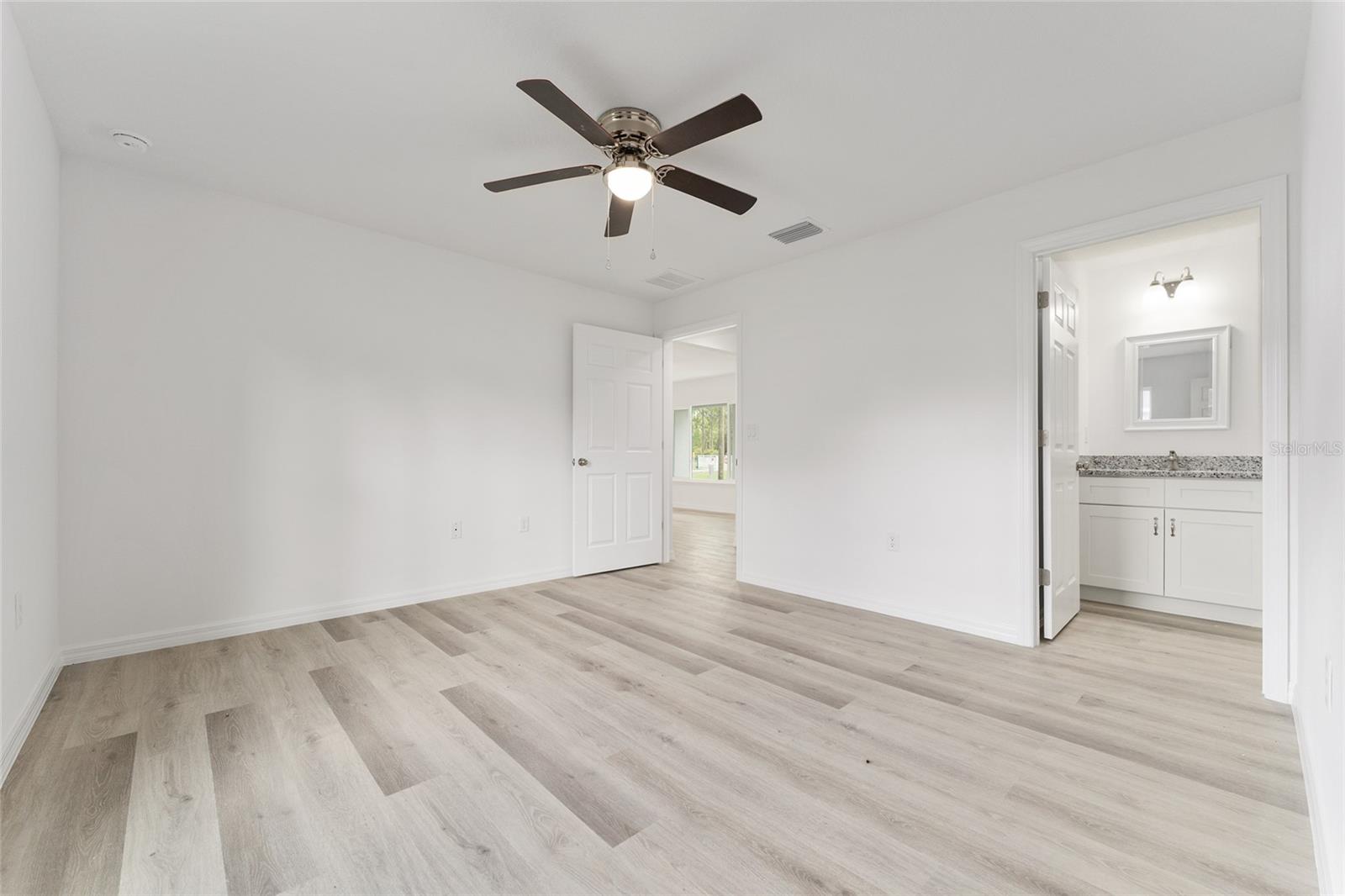 13027 NE 5TH PL, SILVER SPRINGS, FL — photo 24