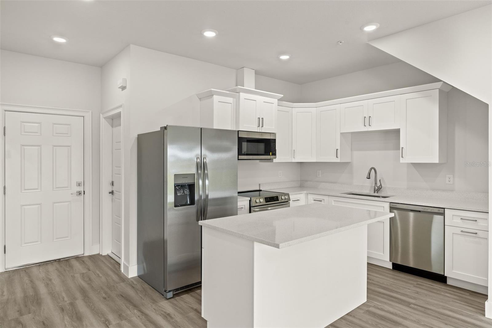 14985 SUNSET EVE LOOP, FORT MYERS, FL — photo 10