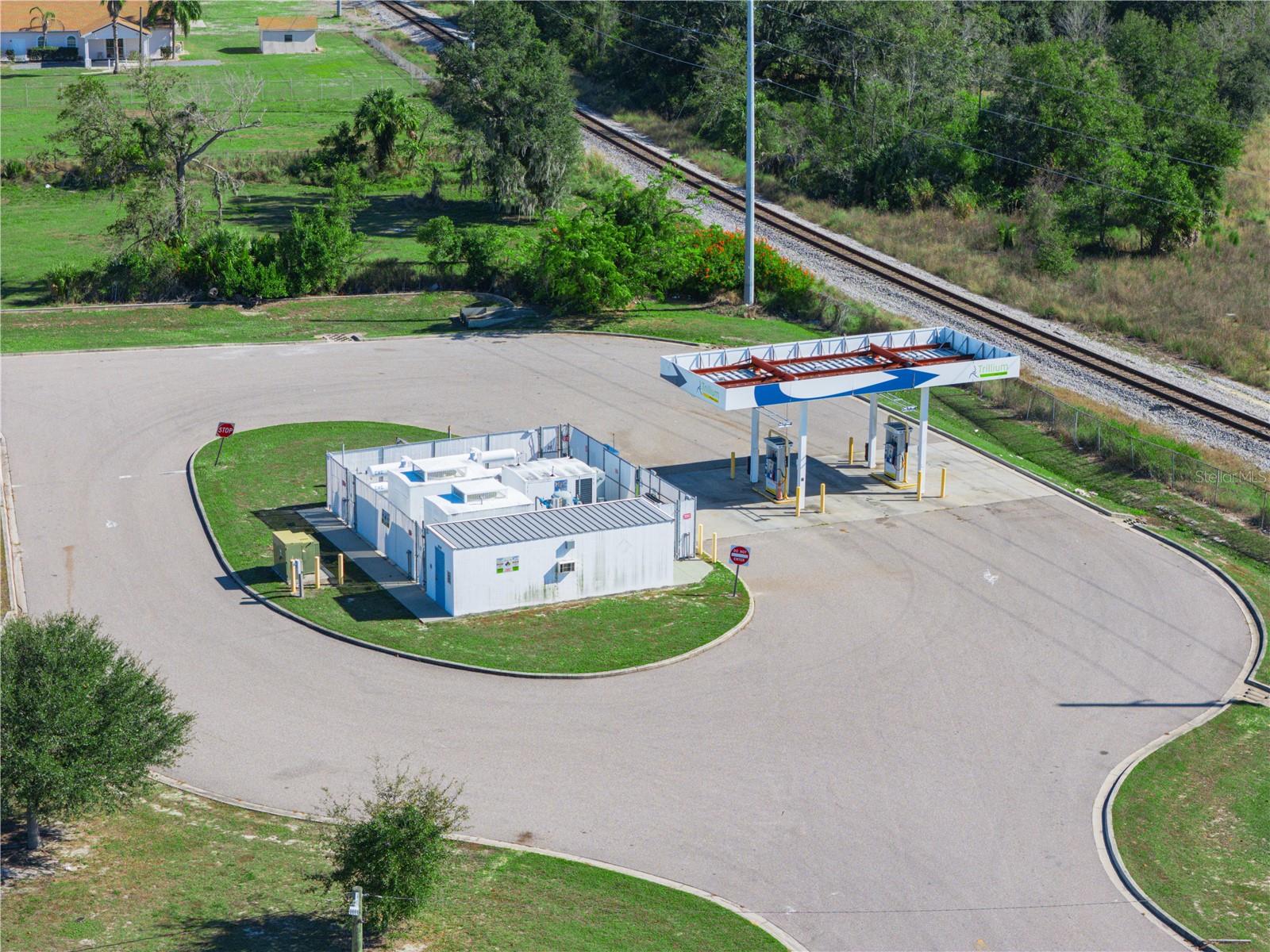 1009 E CANAL ST, MULBERRY, FL — photo 2