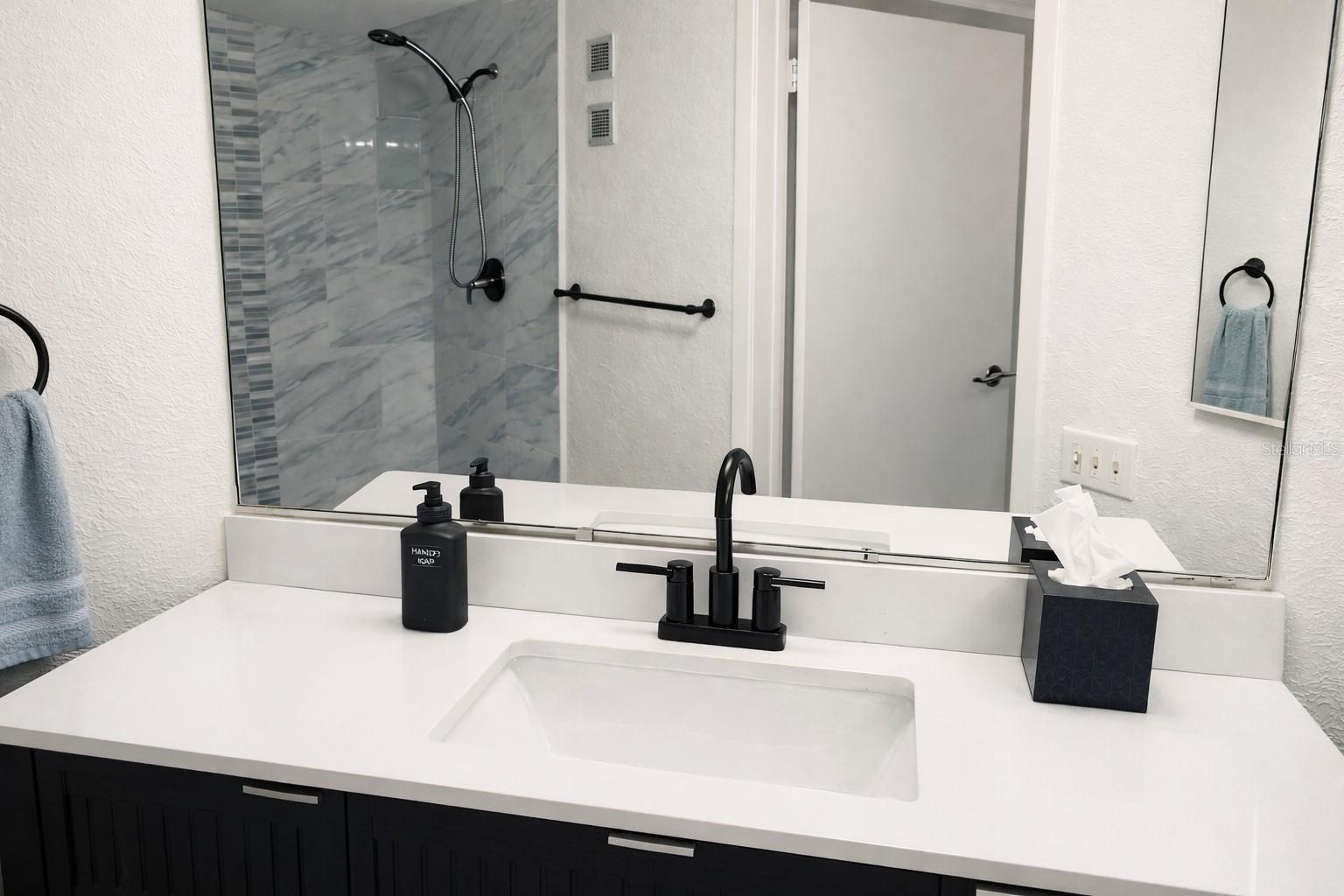 2333 FEATHER SOUND DR #B304, CLEARWATER, FL — photo 23