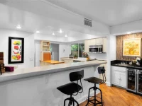 120 BEACH ST — photo 15
