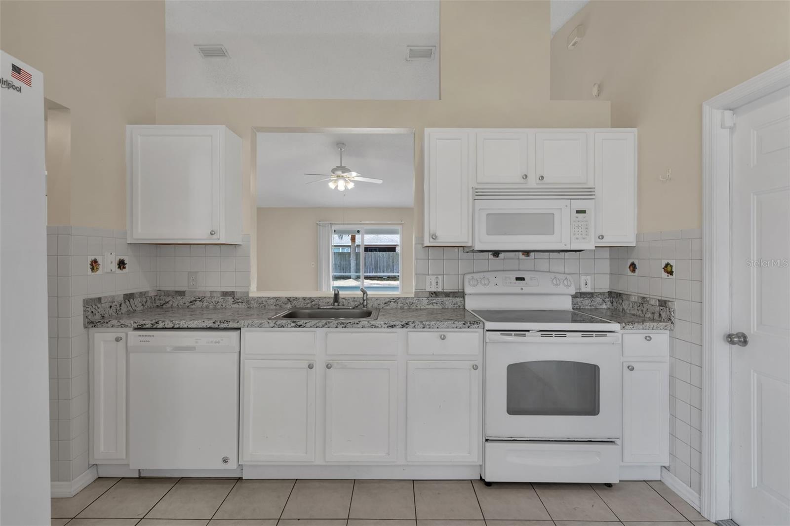 36 PINE HILL LN, PALM COAST, FL — photo 8