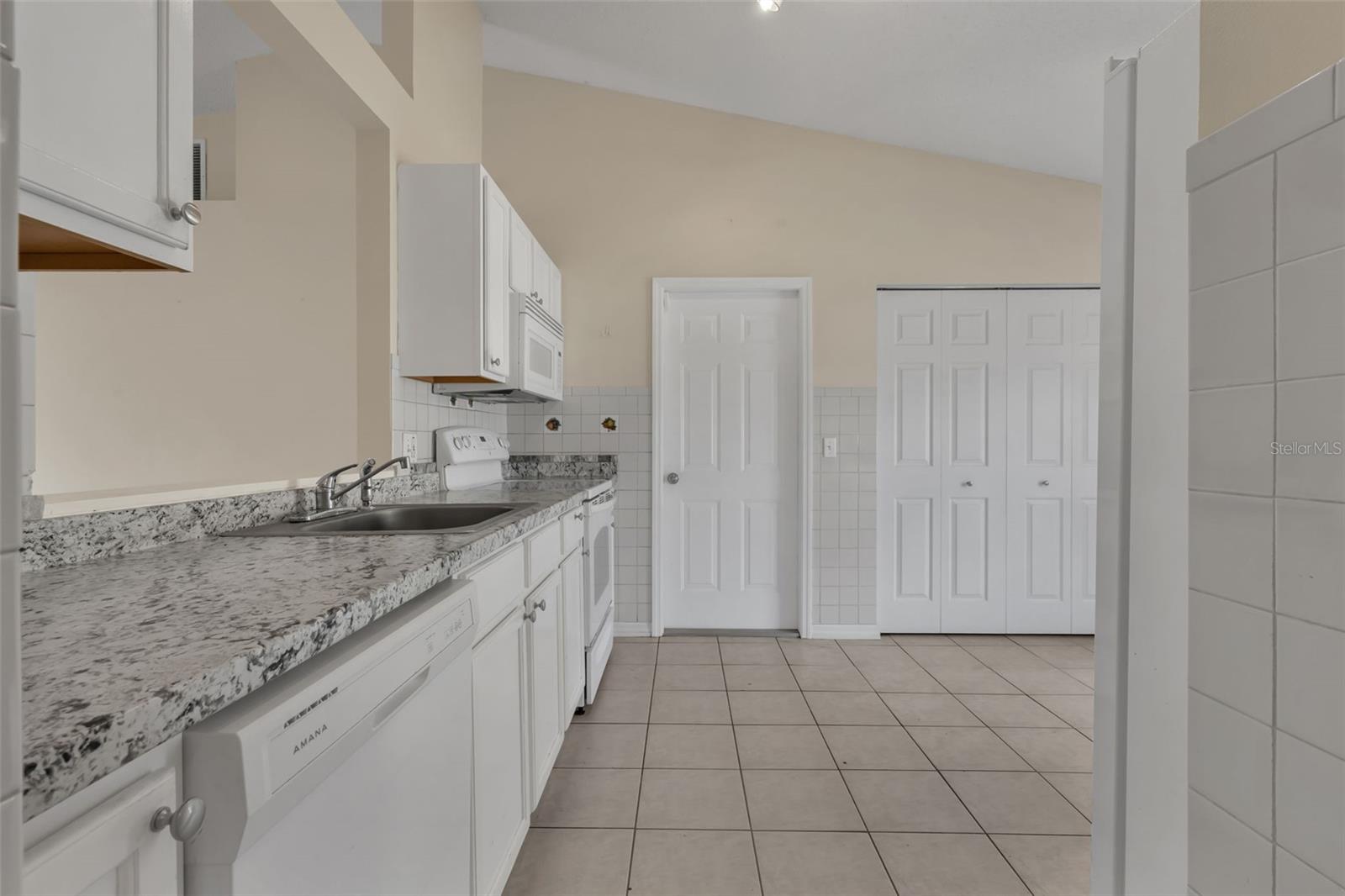 36 PINE HILL LN, PALM COAST, FL — photo 10