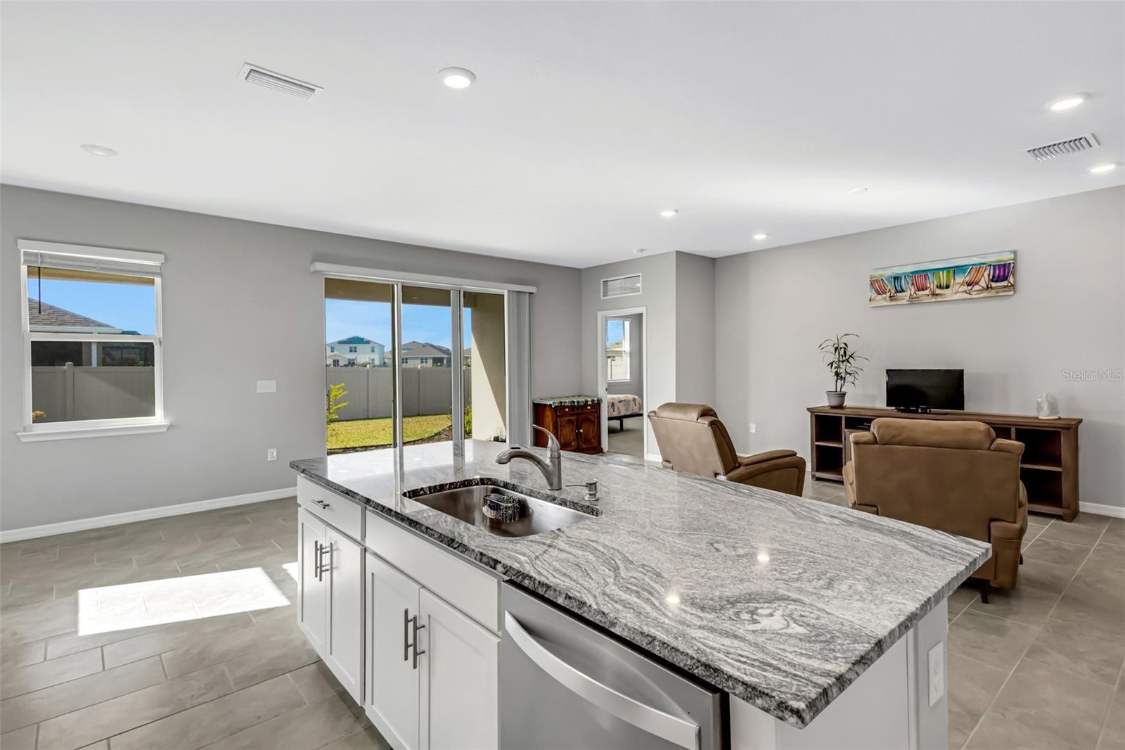 5625 SOFT SKIES DR, SARASOTA, FL — photo 6