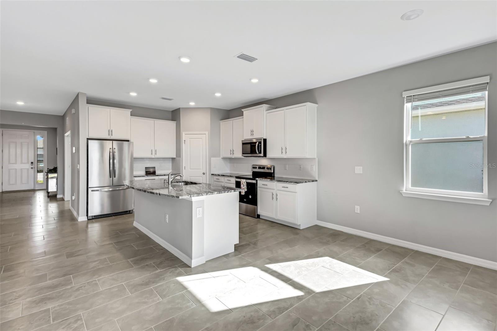 5625 SOFT SKIES DR, SARASOTA, FL — photo 10