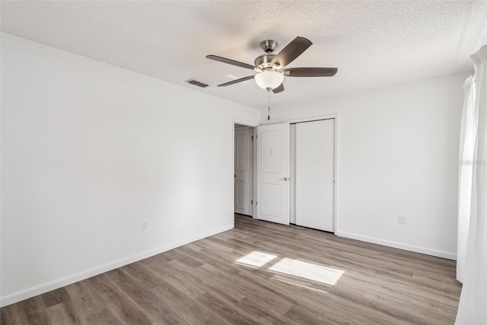 1409 NEW ABBEY AVE, LEESBURG, FL — photo 34