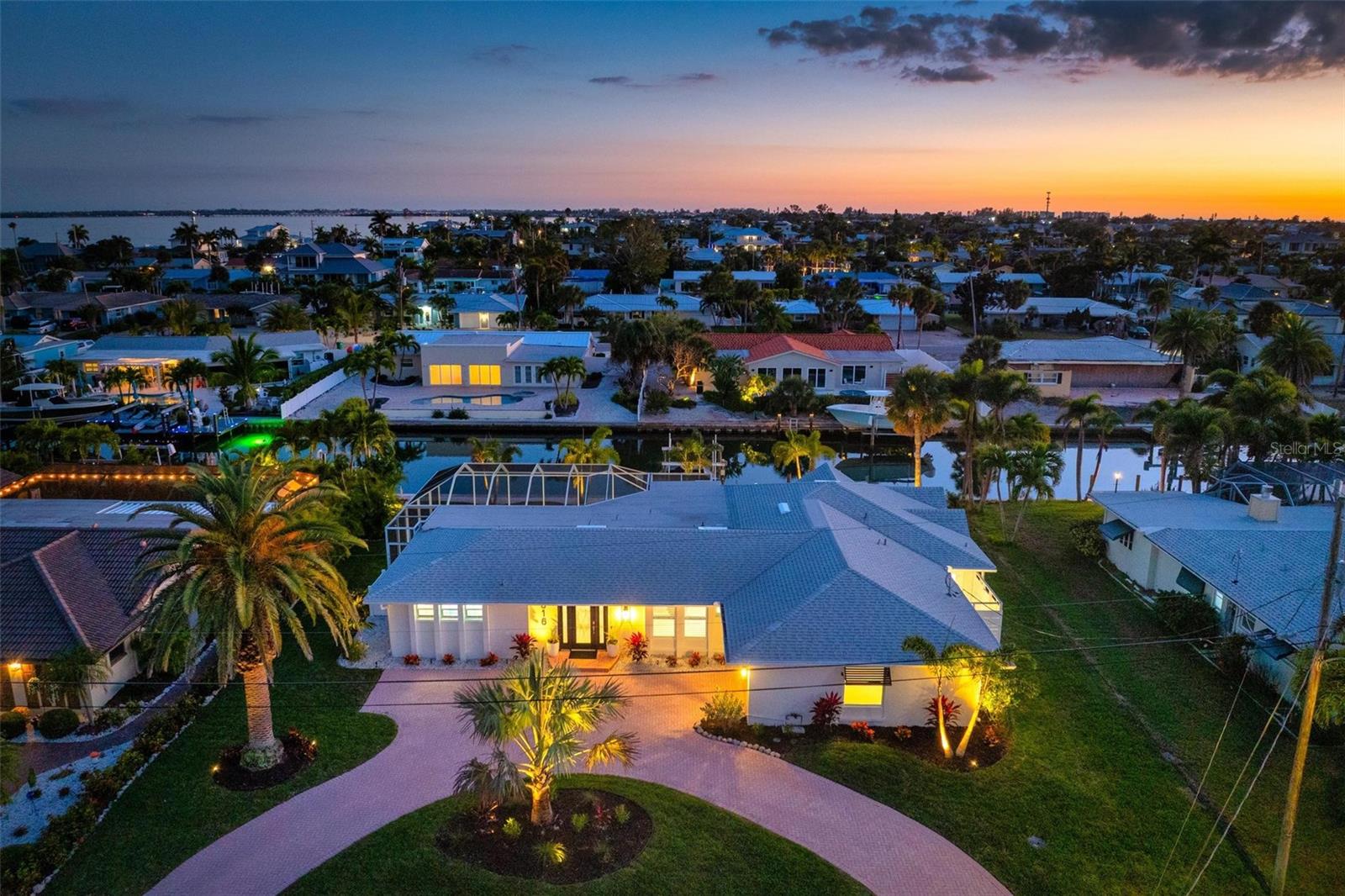 616 FOXWORTH LN, HOLMES BEACH, FL — photo 2