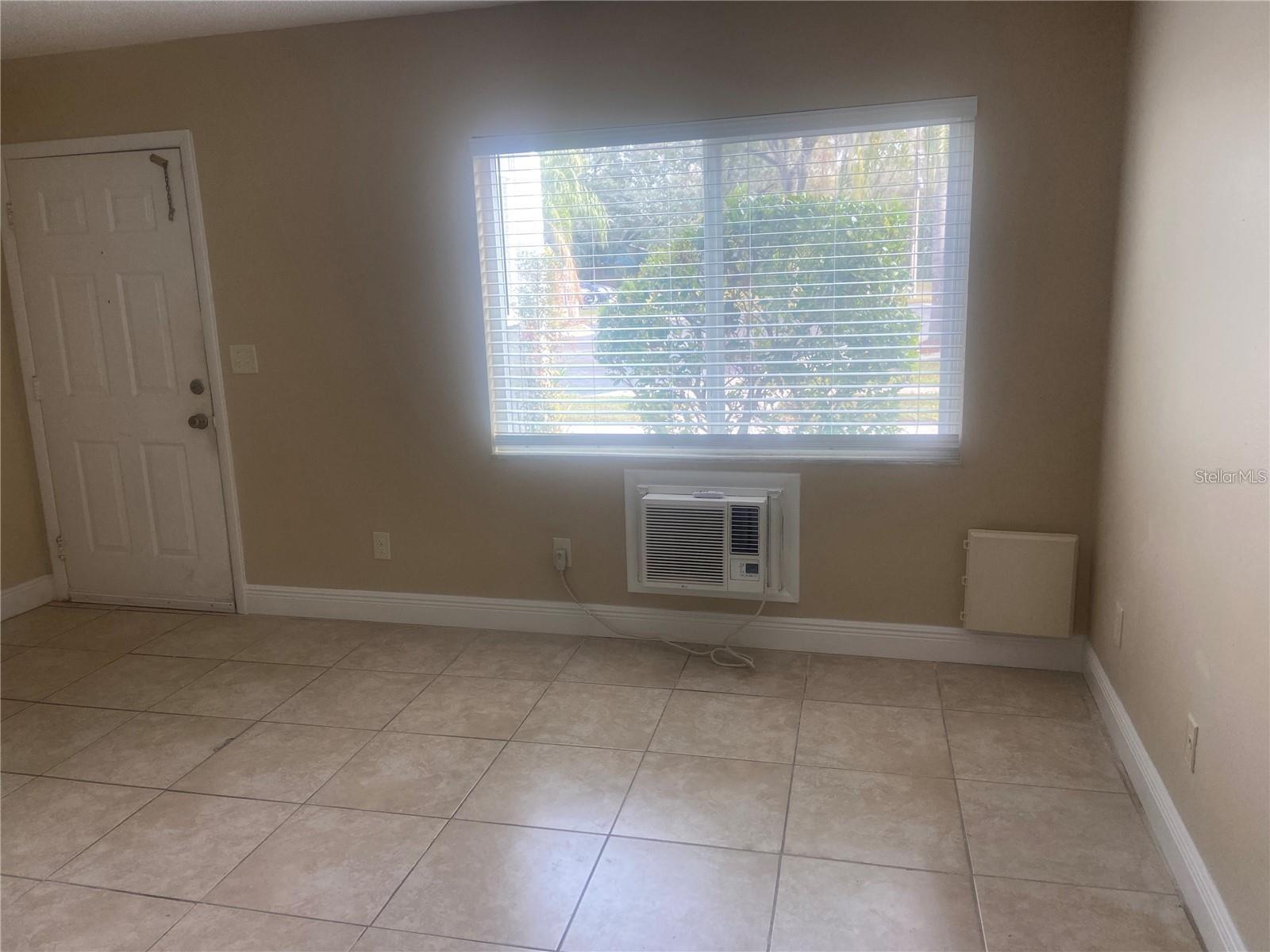 4133 DOLPHIN DR #4133, TAMPA, FL — photo 8