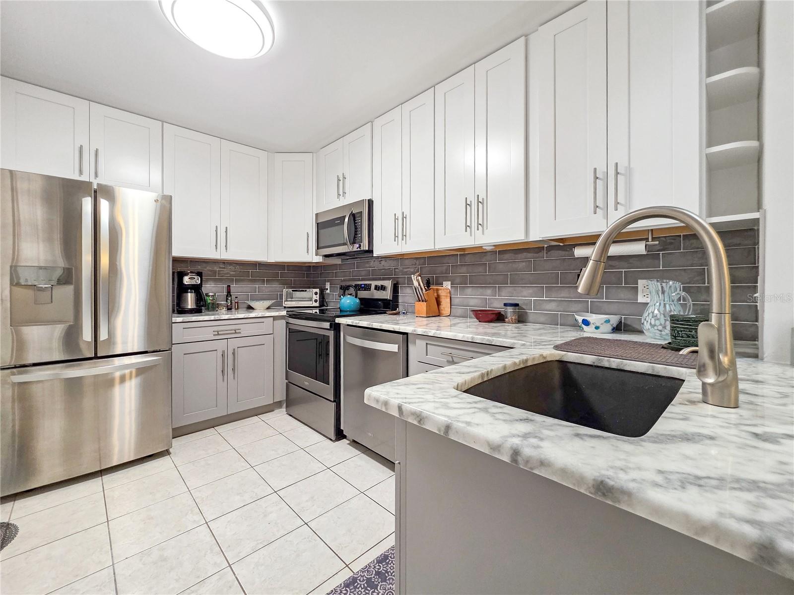 3300 LOVELAND BLVD #2904, PORT CHARLOTTE, FL — photo 3
