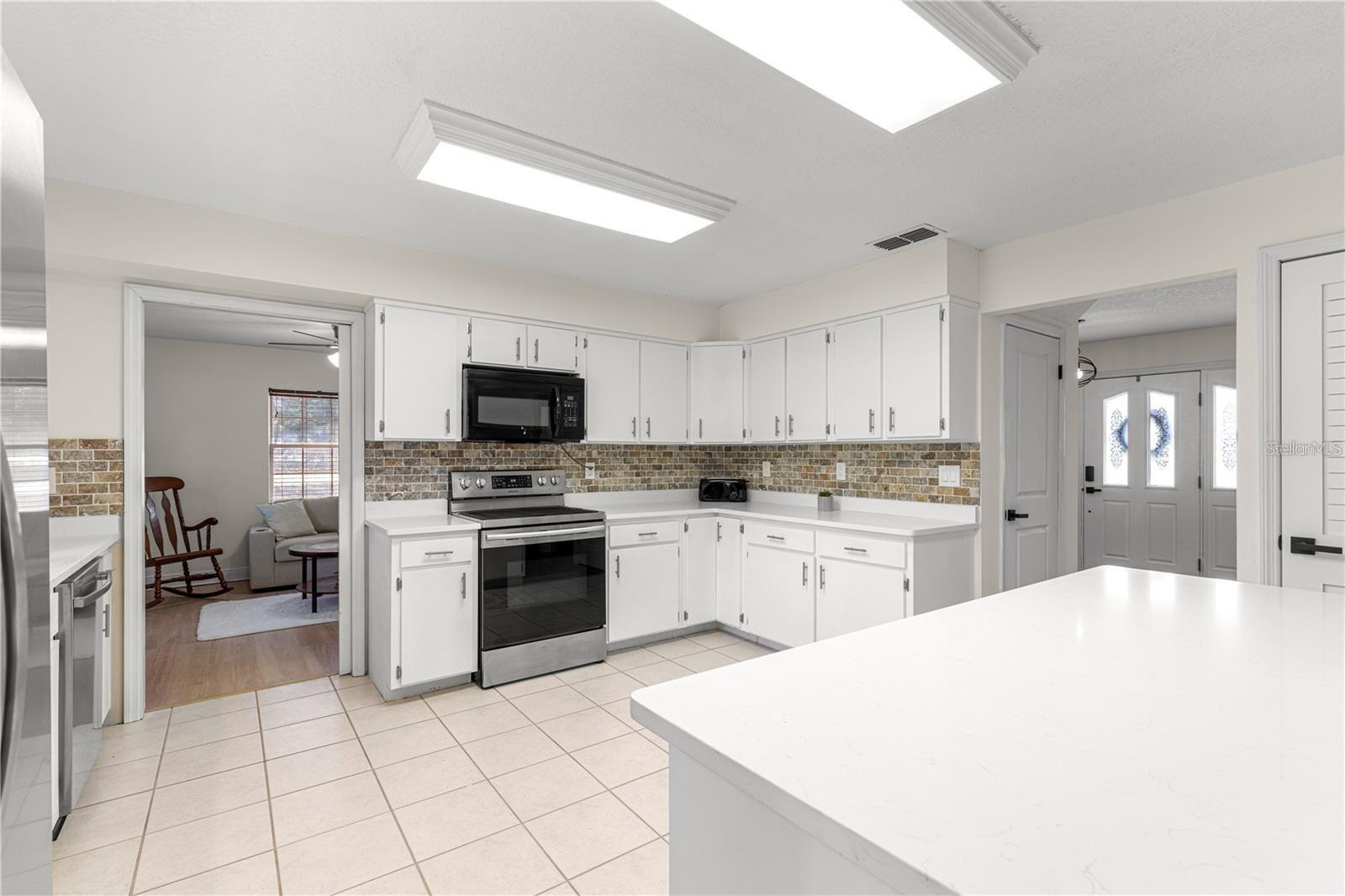 15621 SE 103RD TER, SUMMERFIELD, FL — photo 16