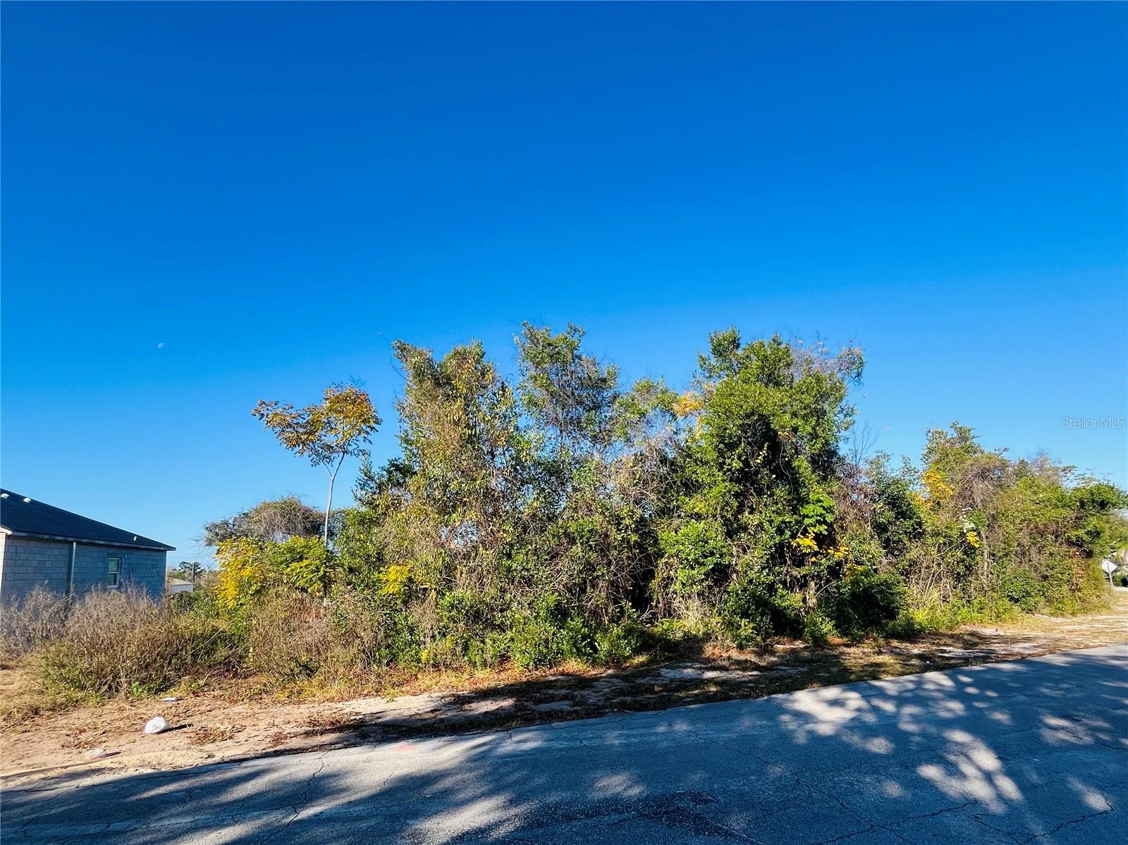 2106 E GLORIA DR, DELTONA, FL