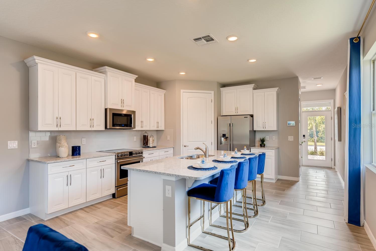 3963 KENNEBUNK LOOP, MOUNT DORA, FL — photo 3