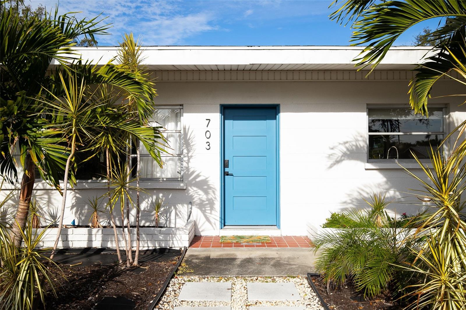 703 WHITFIELD AVE, SARASOTA, FL