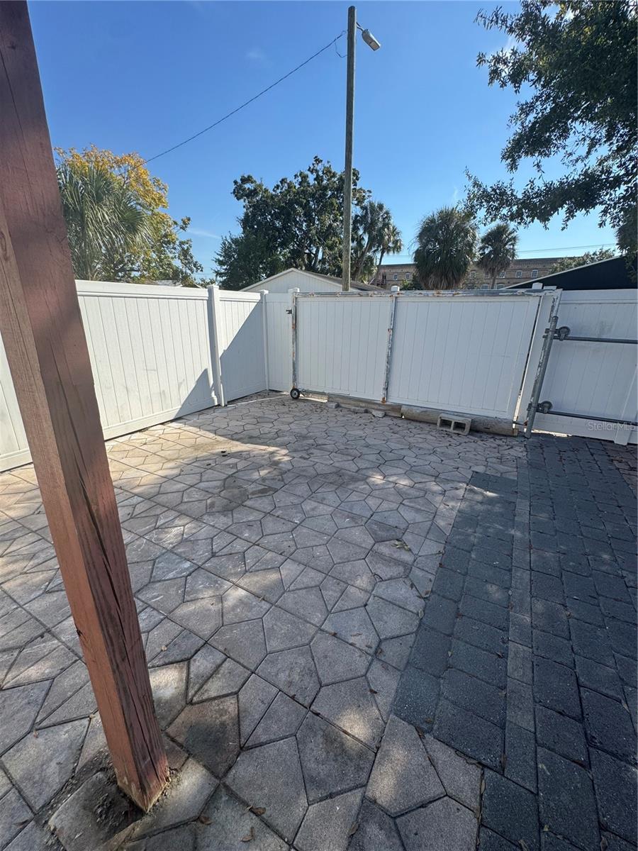 2312 W LA SALLE ST, TAMPA, FL — photo 47