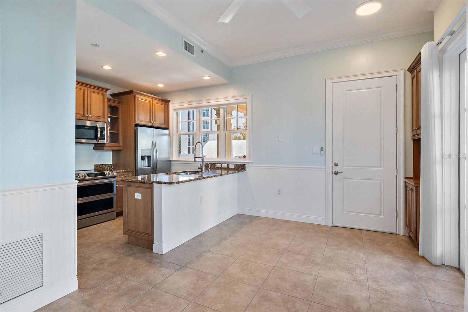 445 N ORANGE AVE #210, SARASOTA, FL — photo 4