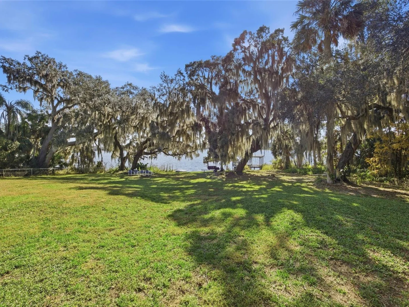 280 PALM CT, UMATILLA, FL — photo 94