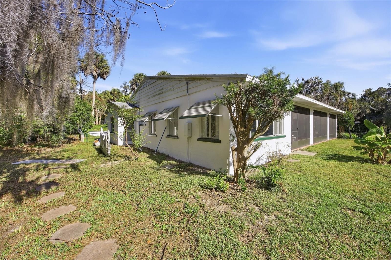 280 PALM CT, UMATILLA, FL — photo 96