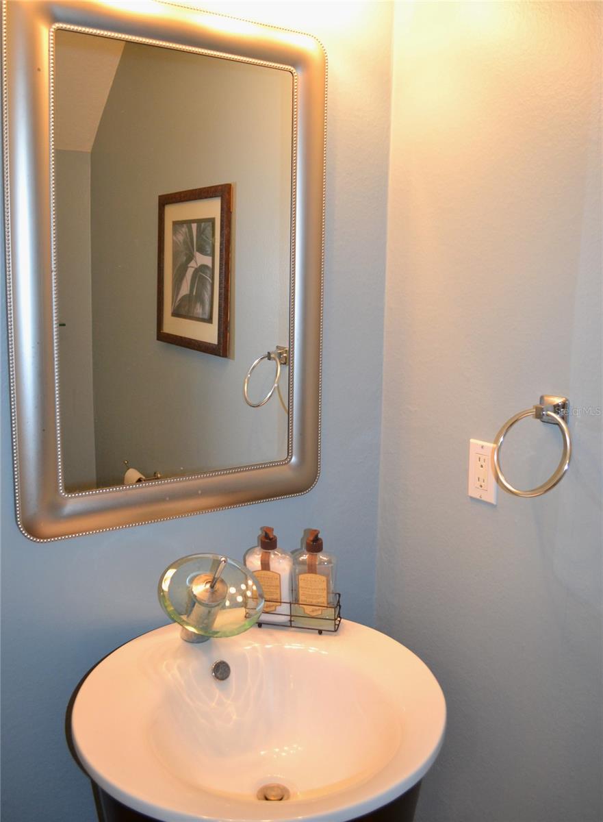 11158 KAPOK GRAND CIR, MADEIRA BEACH, FL — photo 22
