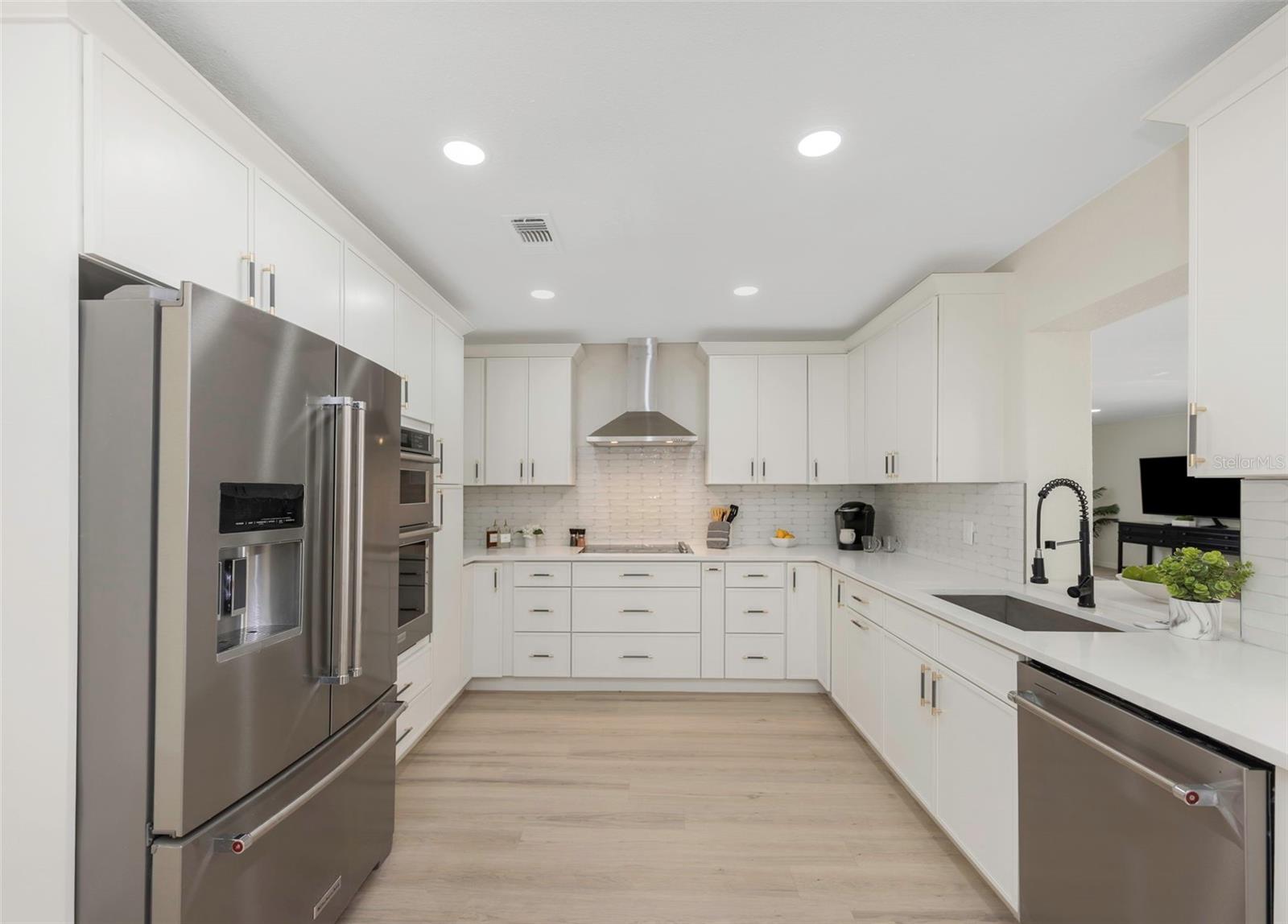11419 47TH AVE N, ST PETERSBURG, FL — photo 27