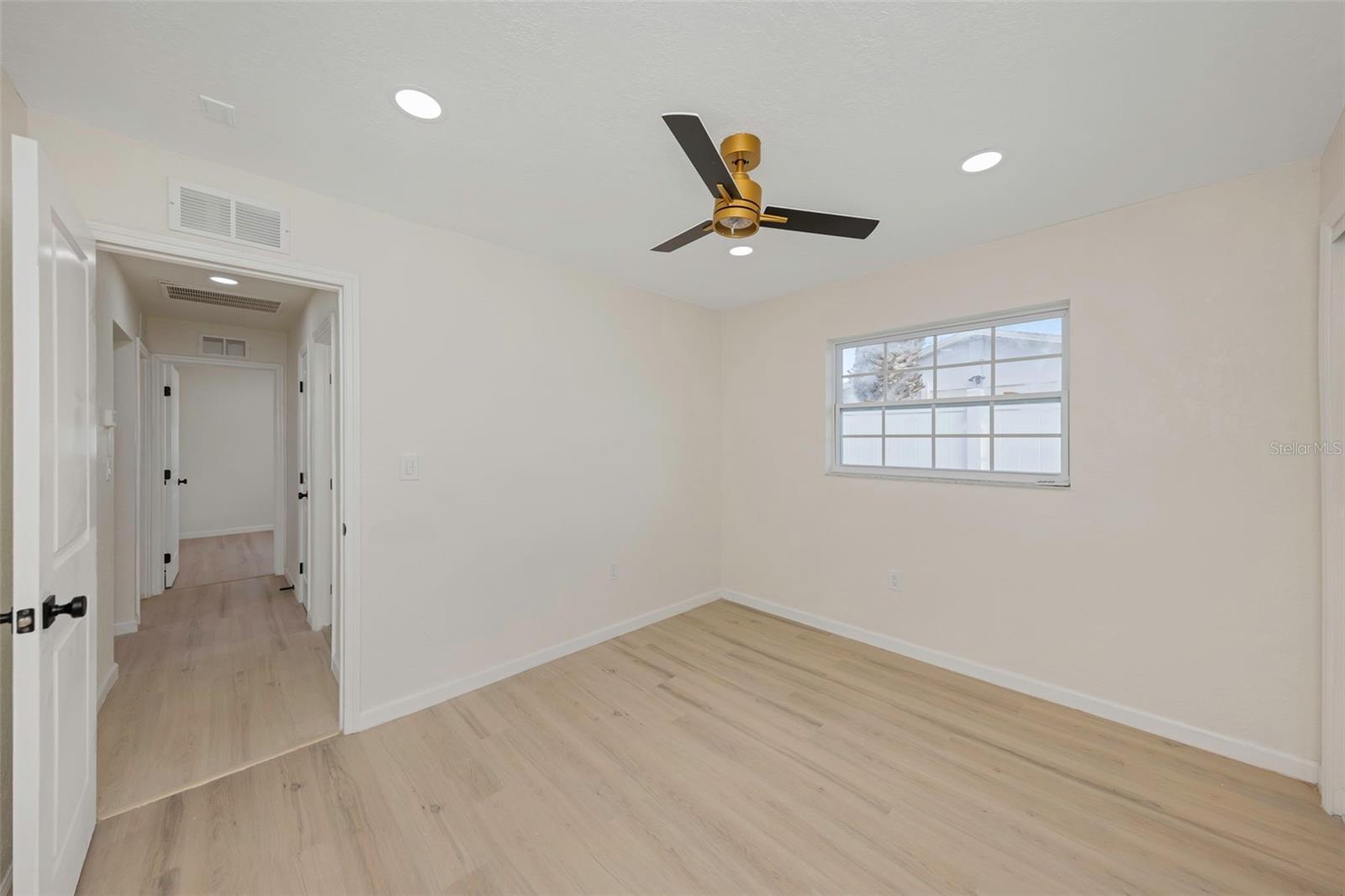 11419 47TH AVE N, ST PETERSBURG, FL — photo 35