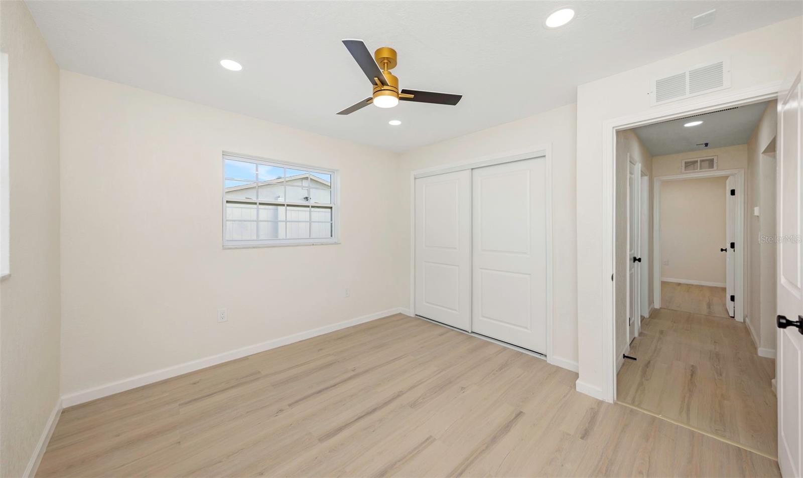 11419 47TH AVE N, ST PETERSBURG, FL — photo 42