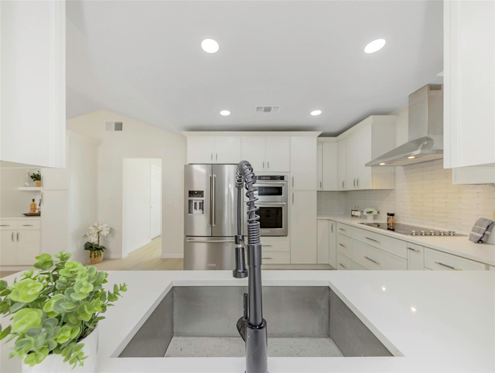 11419 47TH AVE N, ST PETERSBURG, FL — photo 46