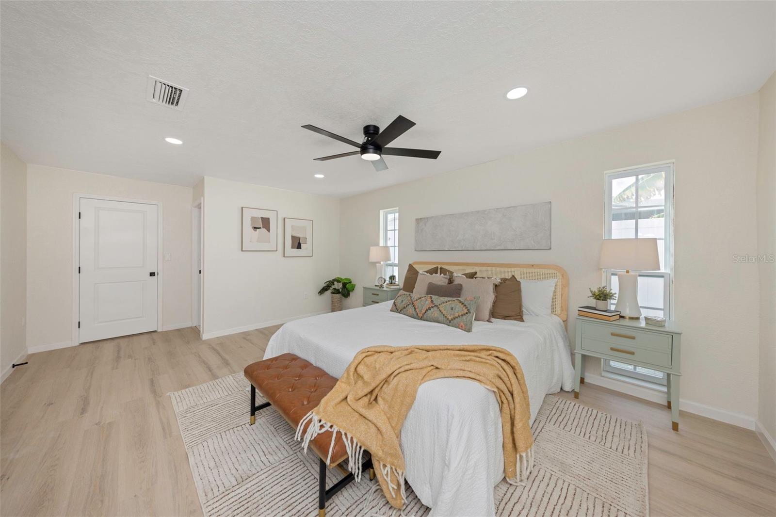 11419 47TH AVE N, ST PETERSBURG, FL — photo 56