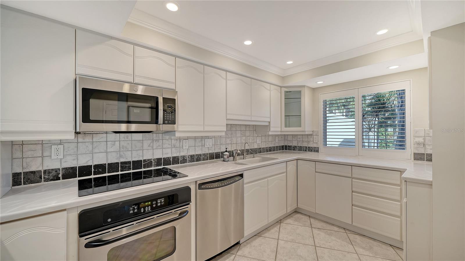 4835 GULF OF MEXICO DR #106, LONGBOAT KEY, FL — photo 8