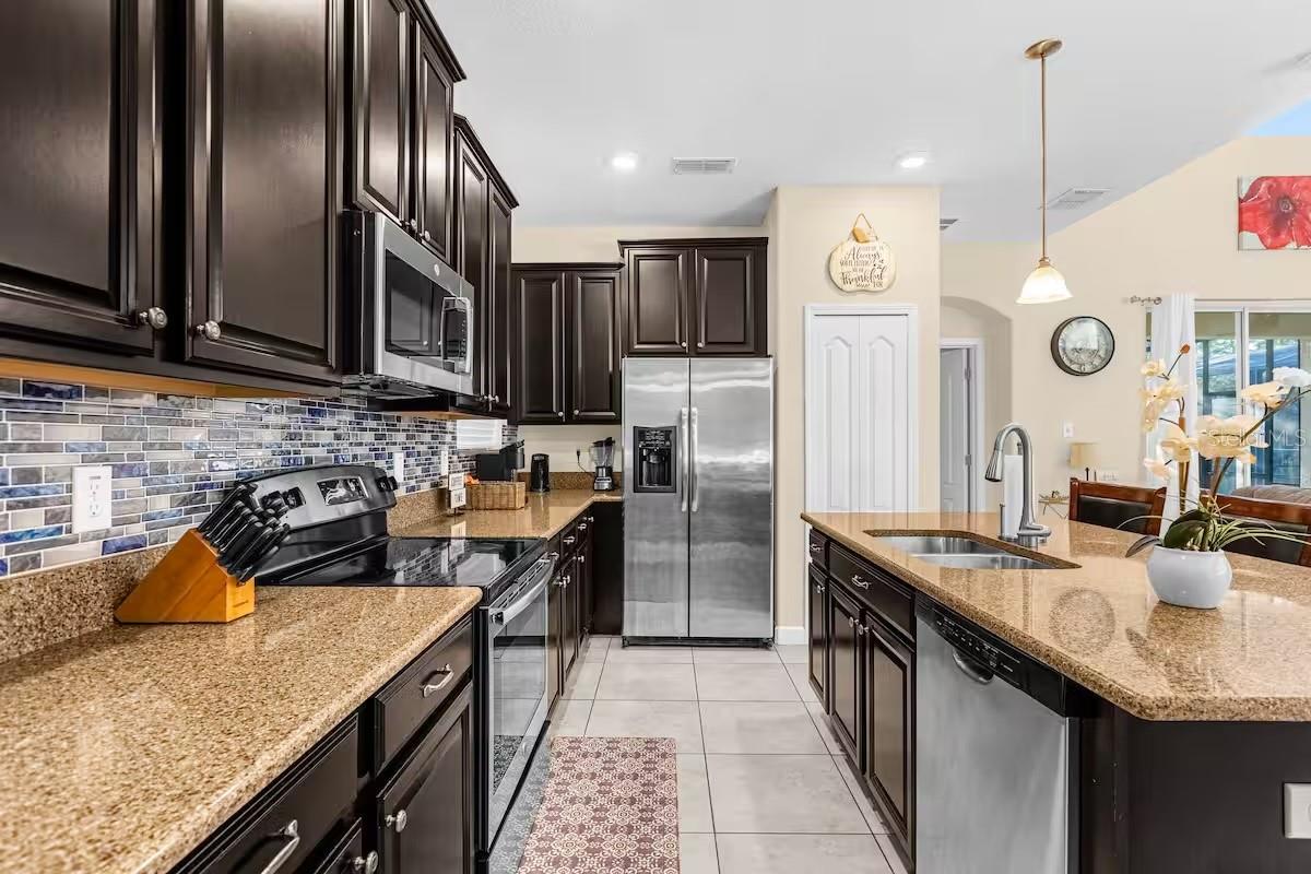 8802 BAMBOO PALM CT, KISSIMMEE, FL — photo 11